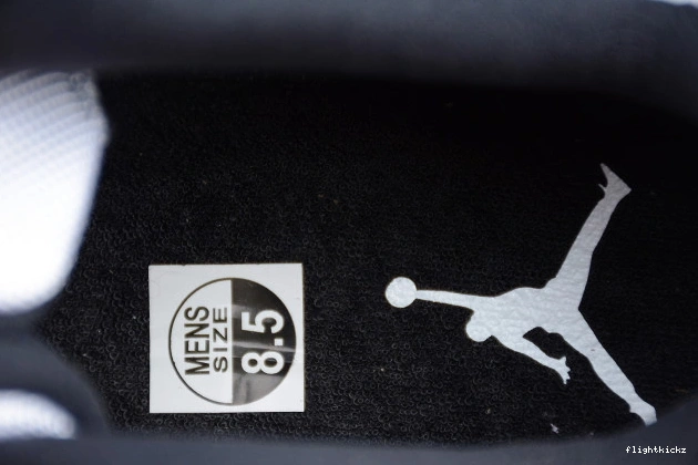 Air mens 11 Low Retro Black 